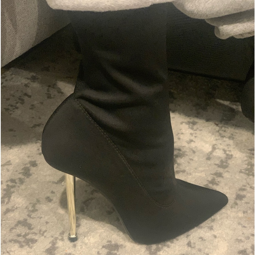 Bootie - Black - Picture 4 of 10